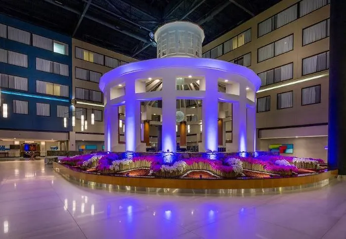 Plaza 3* Columbus