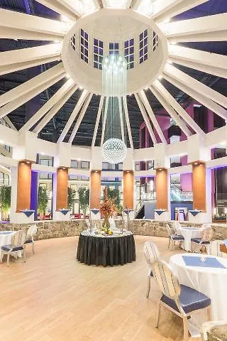 Hotel Plaza 3*