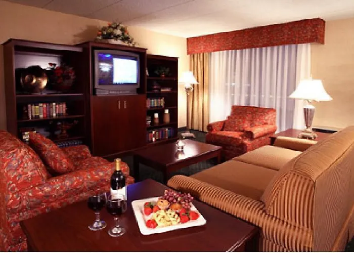 Plaza Hotel 3*
